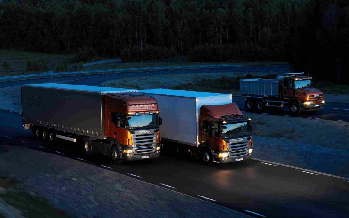 http://www.fanmar.com.br/wp-content/uploads/2015/09/Three-orange-Scania-trucks-1200x750.jpg